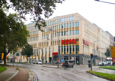 REWE-Haus Fritz-Löffler-Platz, Mieterausbau